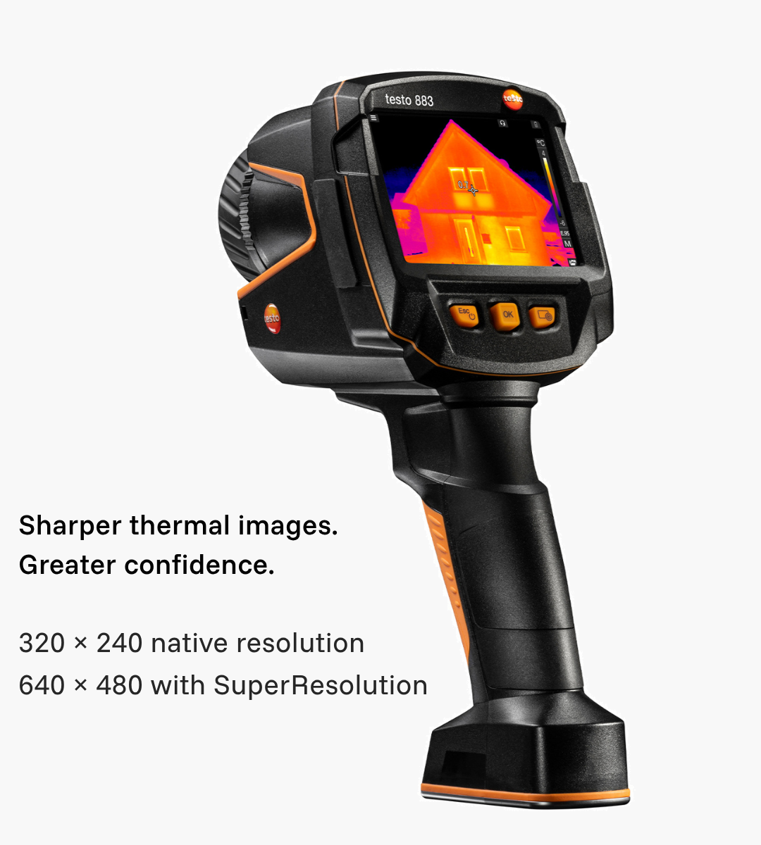 Testo 883-2 thermal camera with 320 × 240 native resolution and SuperResolution
